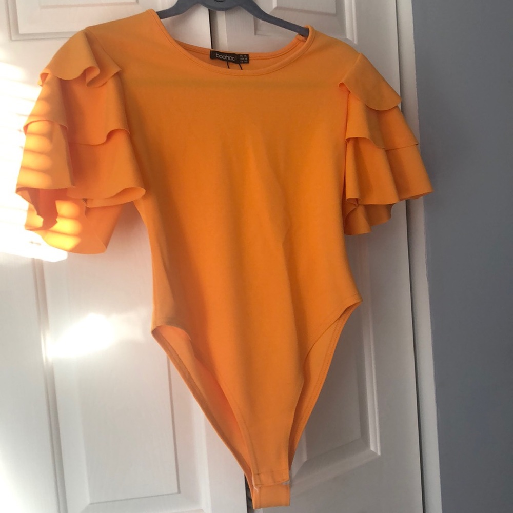 Yellow ruffle sleeve bodysuit